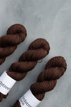 Load image into Gallery viewer, Bean - 4ply - Hand-dyed yarn (Yak 70)