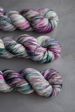 Load image into Gallery viewer, Antique Christmas - 4ply
