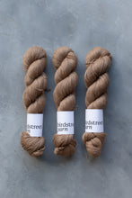 Load image into Gallery viewer, Fawn - 4ply - Alpaca/silk/cashmere