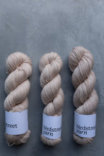 Load image into Gallery viewer, Biscuit - 4ply - Alpaca/silk/cashmere