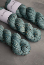 Load image into Gallery viewer, Cove - DK Donegal Nep