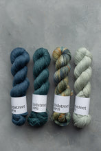 Load image into Gallery viewer, Seaglass - 4ply Alpaca / Silk / Cashmere