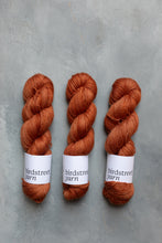 Load image into Gallery viewer, Foxy - 4ply - Alpaca/silk/cashmere