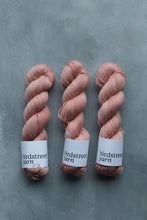 Load image into Gallery viewer, Geum - 4ply Merino /linen
