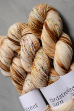 Load image into Gallery viewer, Gingerbread Martini - 4ply