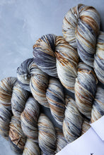 Load image into Gallery viewer, Kestrel DK