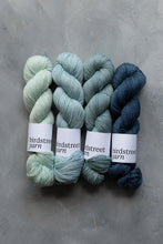 Load image into Gallery viewer, Skye - 4ply Merino /linen