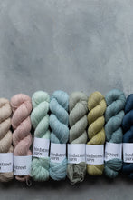 Load image into Gallery viewer, Tamarisk - 4ply Merino /linen