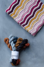 Load image into Gallery viewer, Pebbles On A Beach - 6x20g DK Minis Set