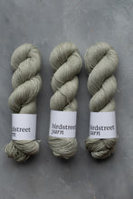 Load image into Gallery viewer, Seaglass - 4ply Merino /linen