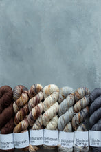 Load image into Gallery viewer, Spadger - 4ply - Hand-dyed yarn