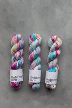 Load image into Gallery viewer, Still Frozen HD - 4ply sparkle