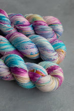 Load image into Gallery viewer, Still Frozen HD - 4ply sparkle