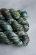Load image into Gallery viewer, Tall Pines - 4ply Alpaca / Silk / Cashmere