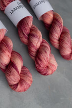 Load image into Gallery viewer, Tefiti- 4ply Hand-dyed yarn