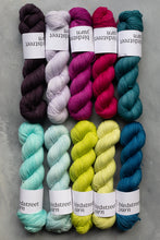 Load image into Gallery viewer, Figgy - 4ply - Hand-dyed yarn
