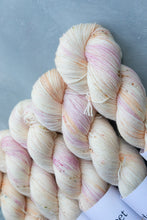 Load image into Gallery viewer, Cafe Au Lait - 4ply - Hand-dyed yarn
