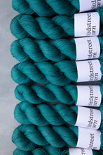 Load image into Gallery viewer, Jewel - 4ply - Hand-dyed yarn