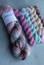 Load image into Gallery viewer, Reimagined Yarn Club - Pirouette 5x20g Minis
