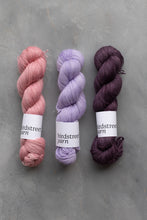 Load image into Gallery viewer, Beauregarde - 4ply - Alpaca/silk/cashmere
