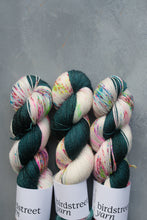 Load image into Gallery viewer, Christmas 1974 - 4ply
