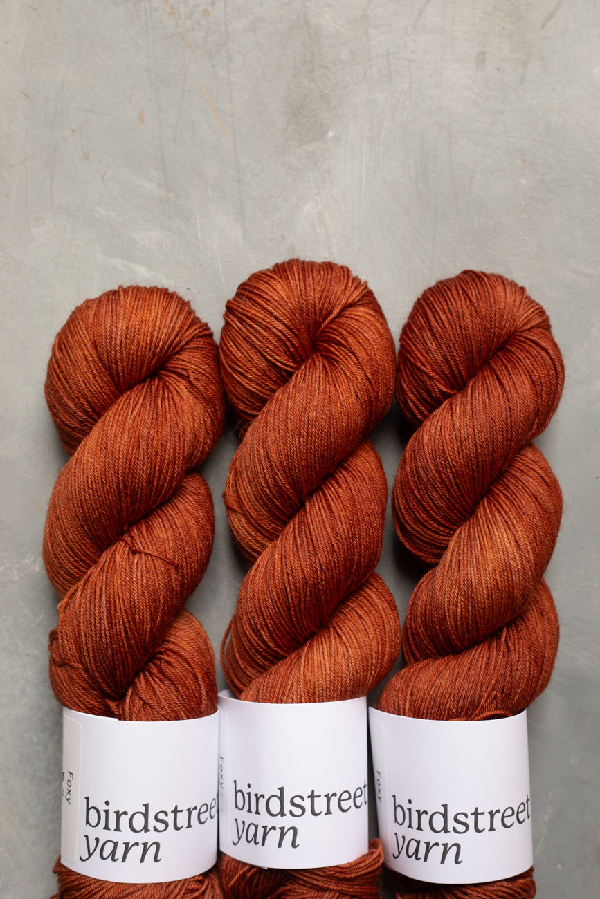 Foxy- DK - Hand-dyed yarn