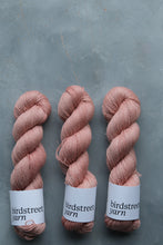 Load image into Gallery viewer, Geum - 4ply Merino /linen
