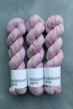 Load image into Gallery viewer, Jolie Rose- 4ply - Hand-dyed yarn
