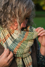 Load image into Gallery viewer, Reimagined Yarn Club - 4ply - November: Beachcomber
