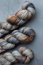 Load image into Gallery viewer, Kestrel - 4ply - Hand-dyed yarn
