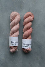 Load image into Gallery viewer, Geum - 4ply Merino /linen
