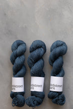 Load image into Gallery viewer, Barricane - 4ply Merino /linen
