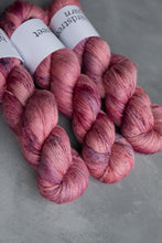 Load image into Gallery viewer, Maui - 4ply - Alpaca/silk/cashmere
