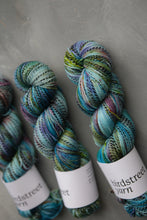 Load image into Gallery viewer, Mermaid's Purse - 4ply - Hand-dyed yarn
