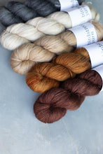 Load image into Gallery viewer, Latte - 4ply - Single XF Merino/Mohair
