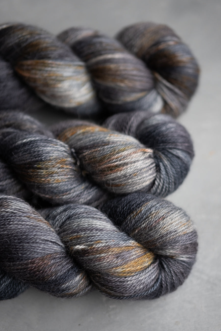 Pebbles On A Beach - 4ply - Alpaca/silk/cashmere