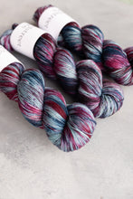 Load image into Gallery viewer, Strictly Season - 4ply - Hand-dyed yarn
