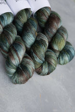 Load image into Gallery viewer, Tall Pines - 4ply Alpaca / Silk / Cashmere
