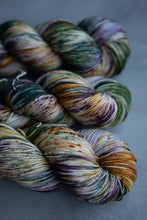 Load image into Gallery viewer, Grand Theft Autumn - 4ply - Hand-dyed yarn
