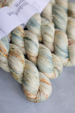 Load image into Gallery viewer, Beachcomber - 4ply - Hand-dyed yarn
