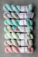 Load image into Gallery viewer, Golightly - 4ply - Hand-dyed yarn
