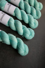 Load image into Gallery viewer, Golightly - 4ply - Hand-dyed yarn
