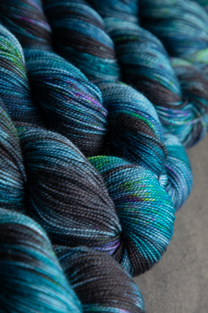 India Blue - 4ply - Hand-dyed yarn